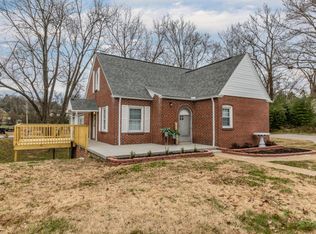 1004B Fowler St, Clinton, TN 37716