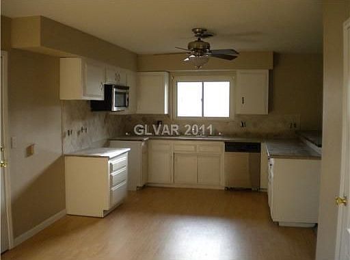 4th image of 2209 Sunland Ave