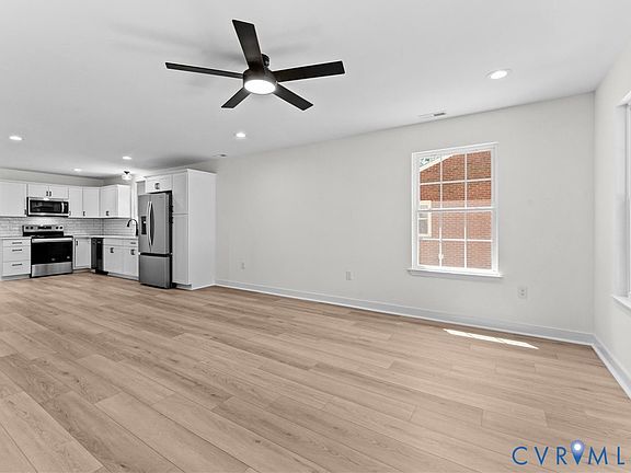 5th image of 3104 Saint Charles St