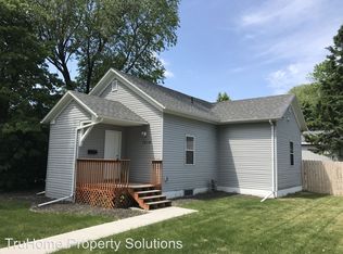 1814 5th Ave N, Grand Forks, ND 58203
