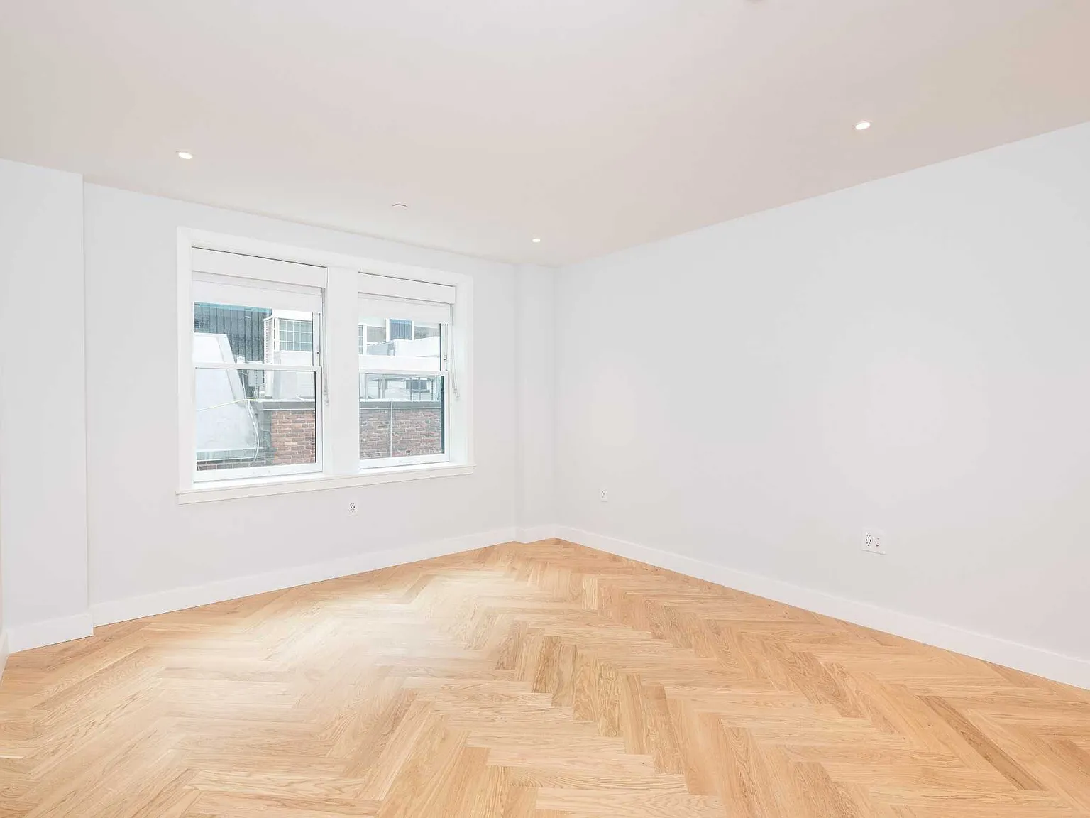 Studio, $2,995 — Photo 2