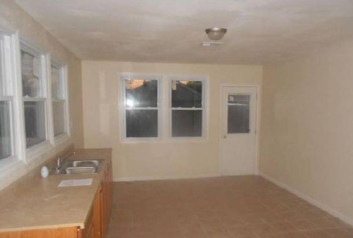 2nd image of 7924 Danube Rd