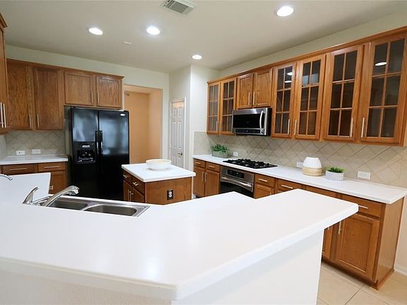 3rd image of 25407 Melody Canyon Ct