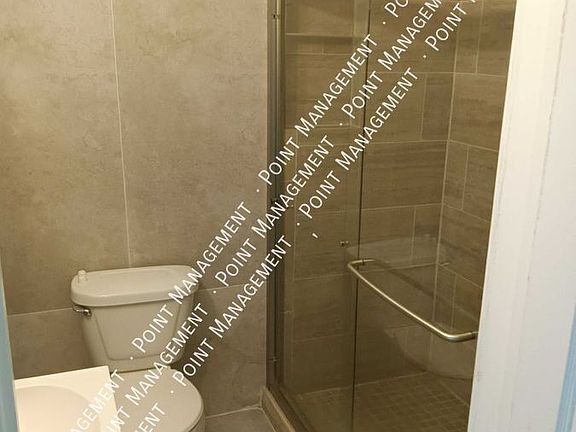 2nd image of 305 Granville St #4