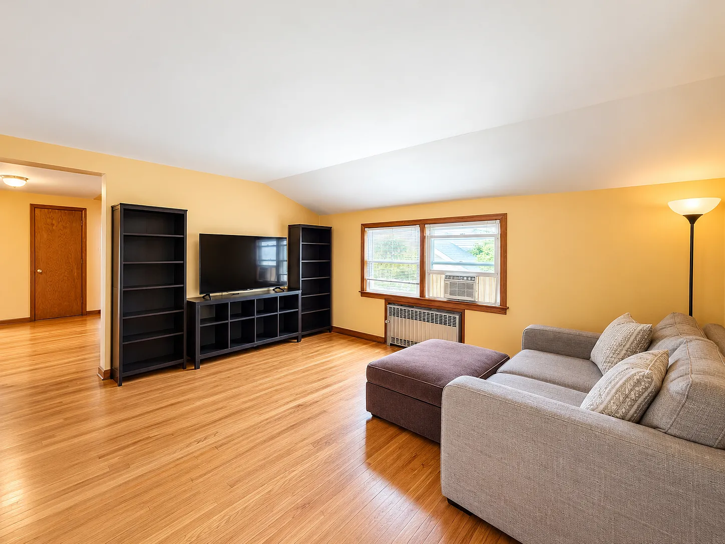 2 bed, $2,000 — Photo 4