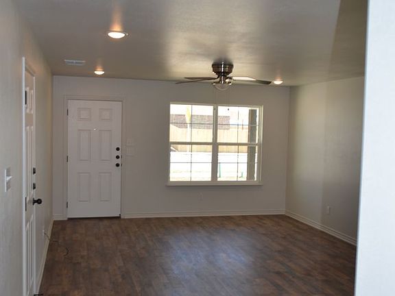 4th image of 1902 Castroville Trl #A