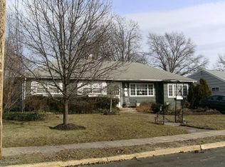 104 Meadowbrook Rd, Spring Lake, NJ 07762