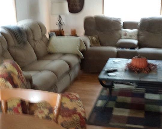 4th image of 195 Boylen Ave