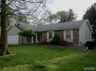 2803 Sundowner Dr, Saint Charles, MO 63303