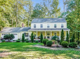 5 Wellsweep Dr, Madison, CT 06443