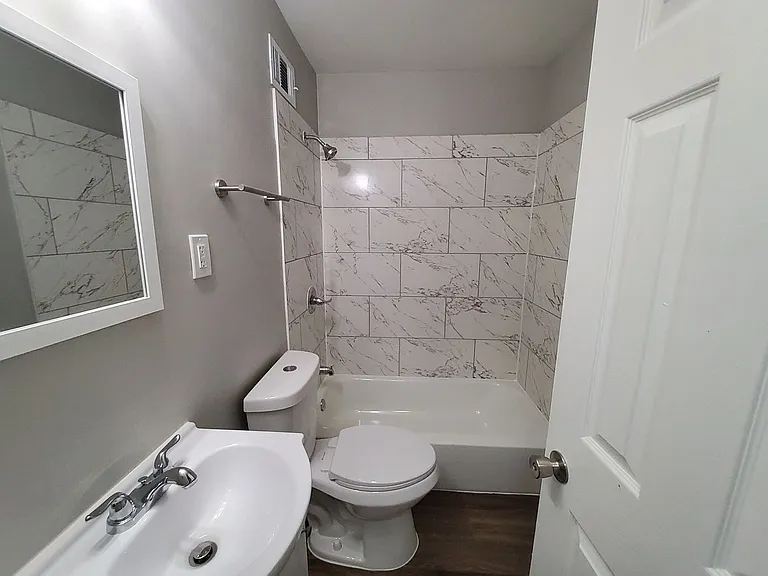 3370 Powers Rd — Photo 2