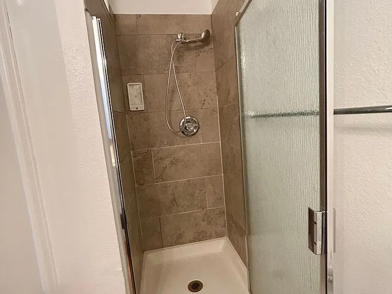 1732 Cambridge Dr — Photo 16