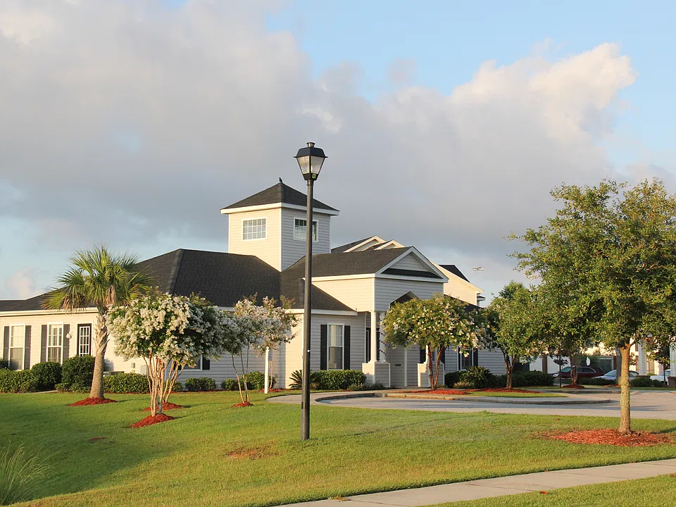 Leasing Office