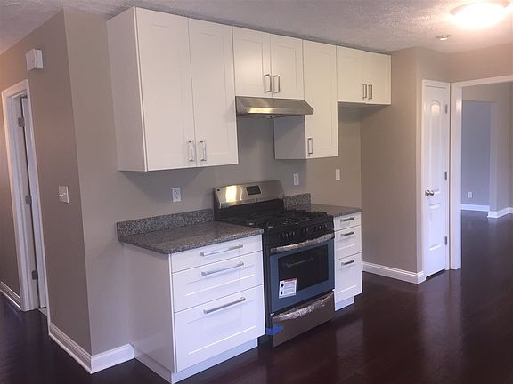 3rd image of 5605 Lambeth Ln