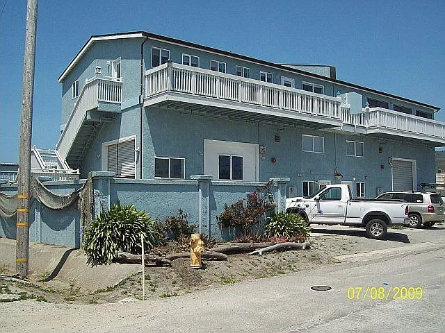 201 Princeton Ave photo 1