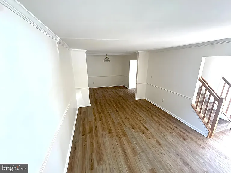 5701 Essex Ln — Photo 10