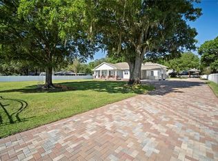 3003 Waylon Ln, Valrico, FL 33596