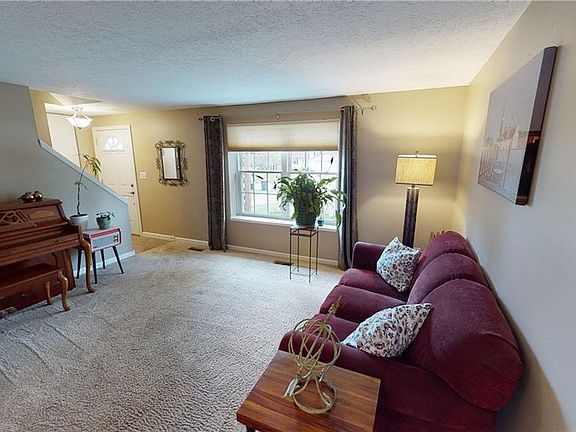 5th image of 3027 Saybrooke Blvd