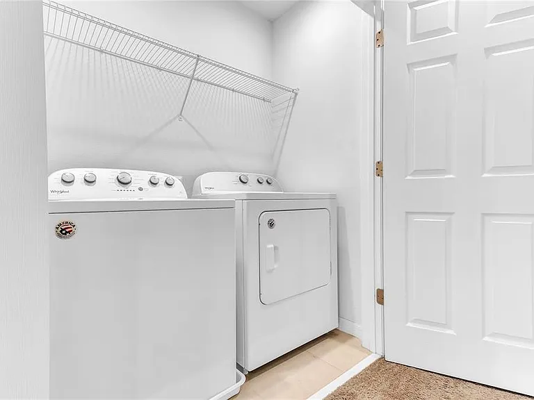 2274 S Centerra Loop — Photo 26