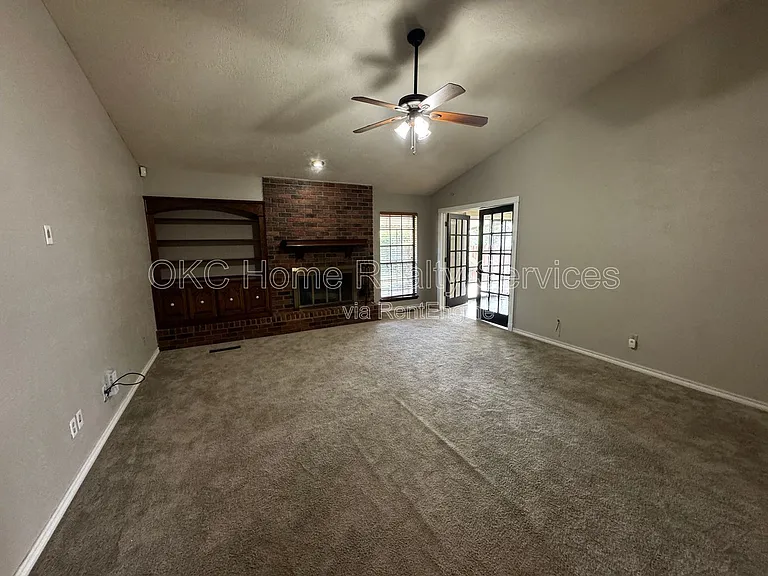 6300 Brookside Dr — Photo 17