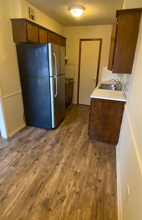 524 W Montana St #1E