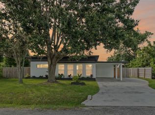 275 Garden Rd, Venice, FL 34293