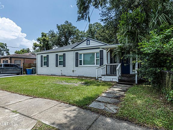 3rd image of 7906 PAUL JONES Drive