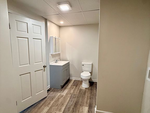 5th image of 1010 Putnam Ave