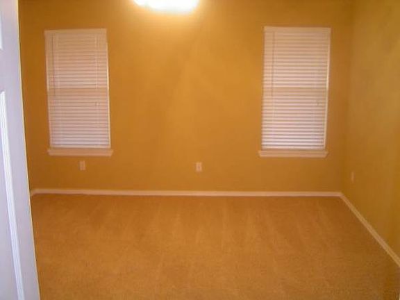 4th image of 616 SW 155th Pl