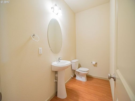 5th image of 5901 NE 59th Ave