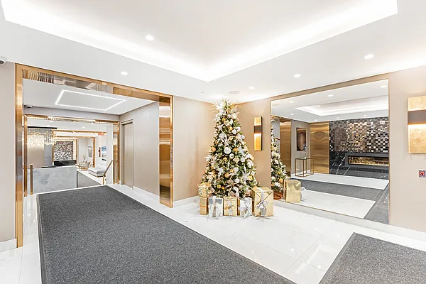 Sold by Compass | media 6