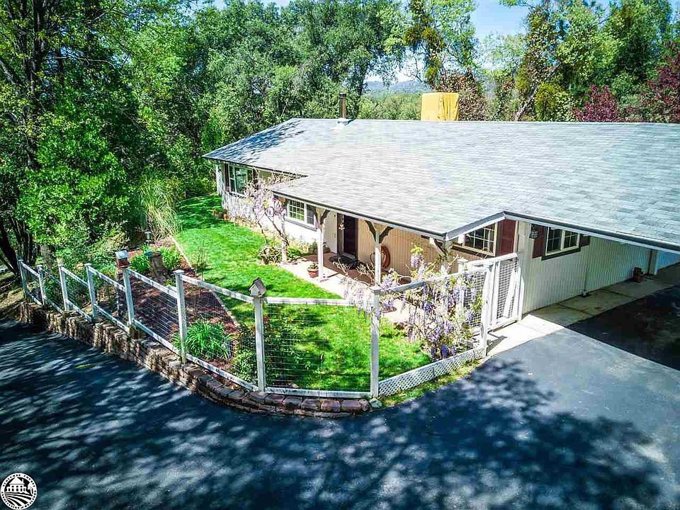 1st image of 21517 Crestview Dr