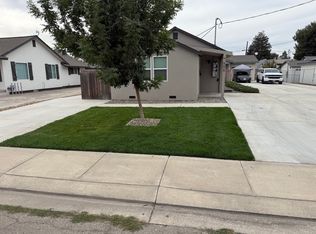 605 S Walnut Ave, Ripon, CA 95366