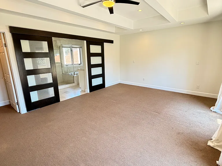 5701 Malaga Pl — Photo 24