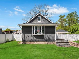 6 Smithtown Polk Blvd, Centereach, NY 11720