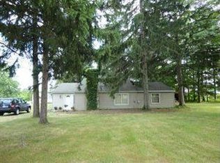 4850 Beach Ridge Rd, Lockport, NY 14094