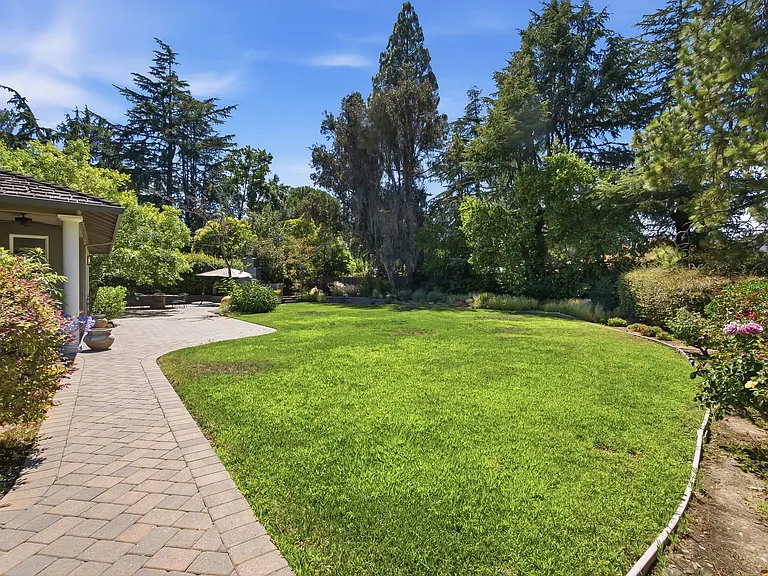 13565 Wendy Ln — Photo 41