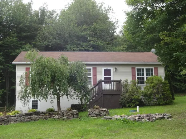 214 Bear Brook Acres Dr #L, Madison Township, PA 18444