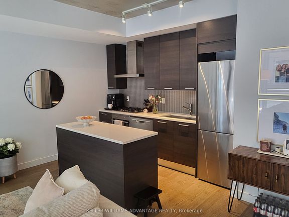 5th image of 90 Broadview Ave #508