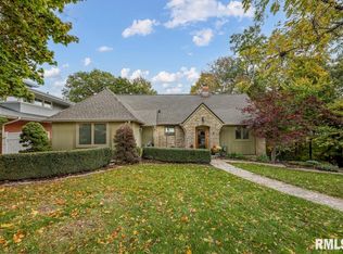 342 E High Point Rd, Peoria, IL 61614