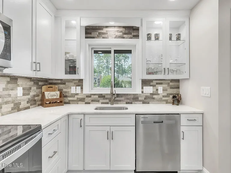 800 Saint Andrews Dr #205 — Photo 10