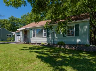 62 Root St, New Hartford, NY 13413