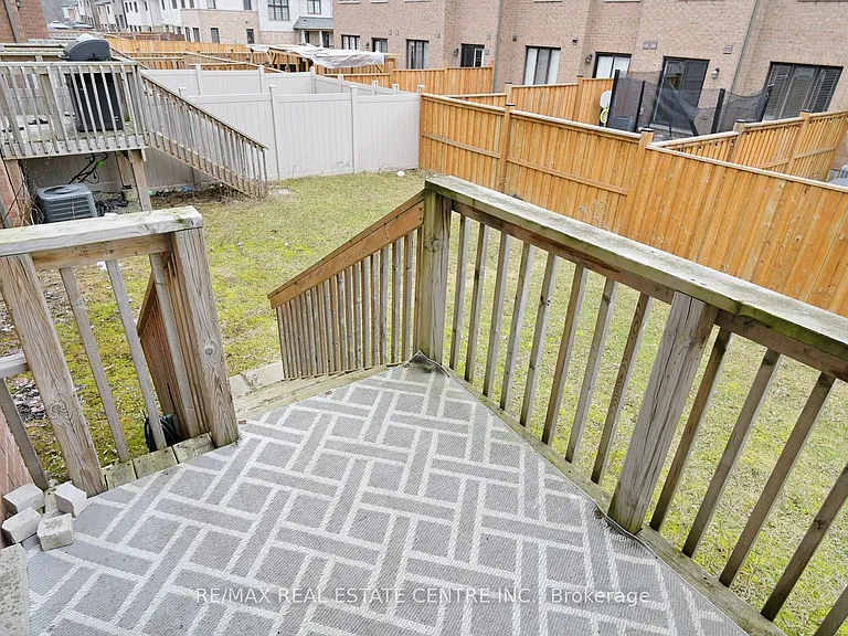 80 Scarletwood St — Photo 49