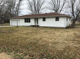300 Seal St, Jasper, MO 64755