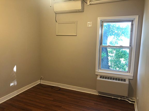 3rd image of 415 Harlem Ave #2S