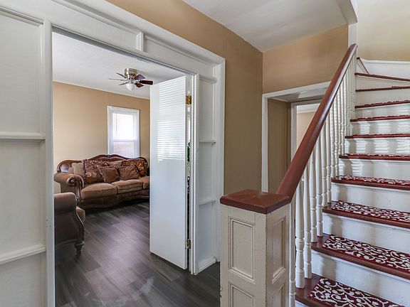 3rd image of 506 N Roosevelt Ave