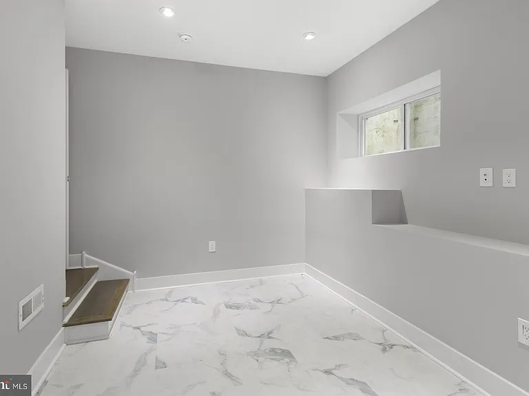 1526 Ridge Ave #1 — Photo 18