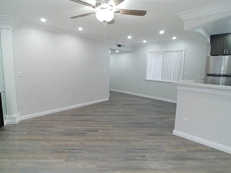 14242 Roscoe Blvd — Photo 47