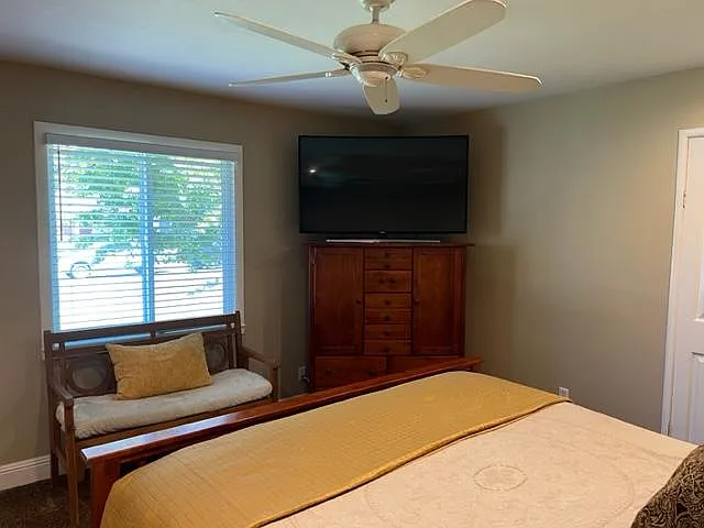 553 Bonita Ave — Photo 36