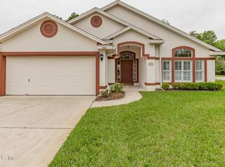 1696 Tall Tree Dr E, Jacksonville, FL 32246